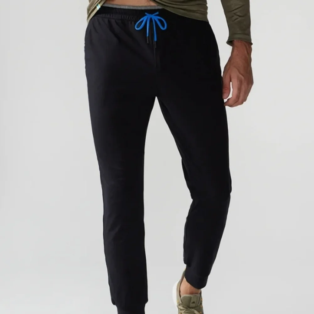 NWT Chubbies The Capes Movementum Jogger